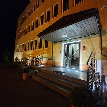 Lux Resort Krasnik Luaran gambar