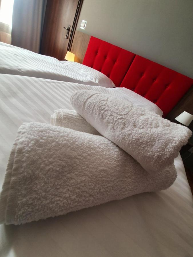 Lux Resort Krasnik Luaran gambar