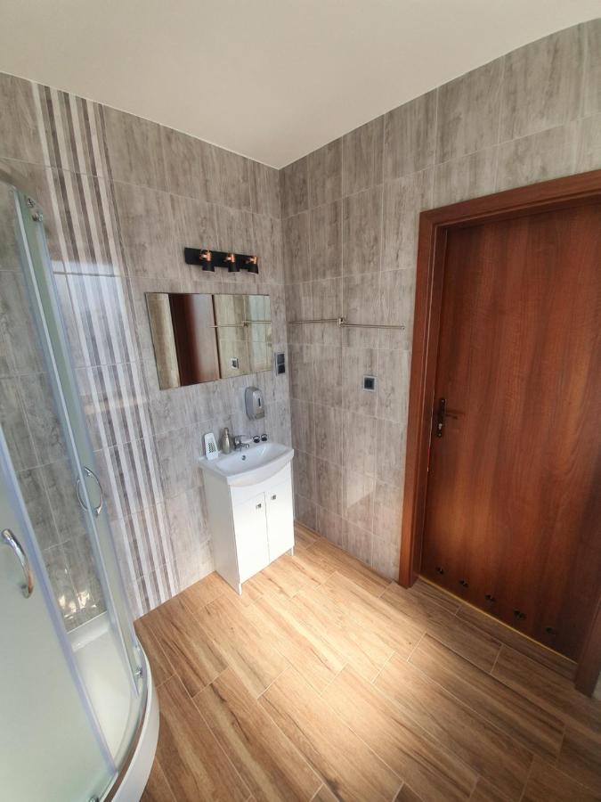 Lux Resort Krasnik Luaran gambar