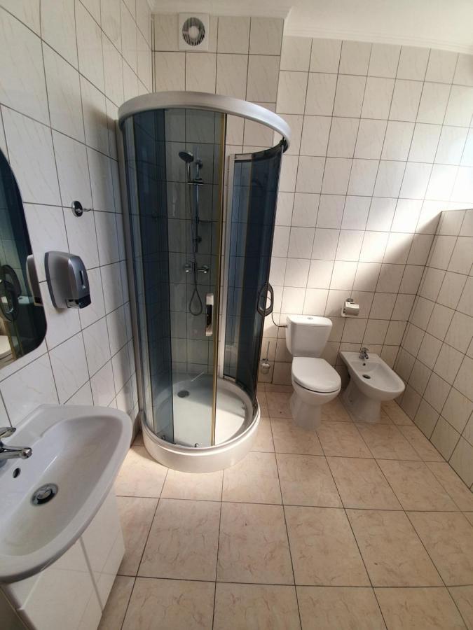 Lux Resort Krasnik Luaran gambar