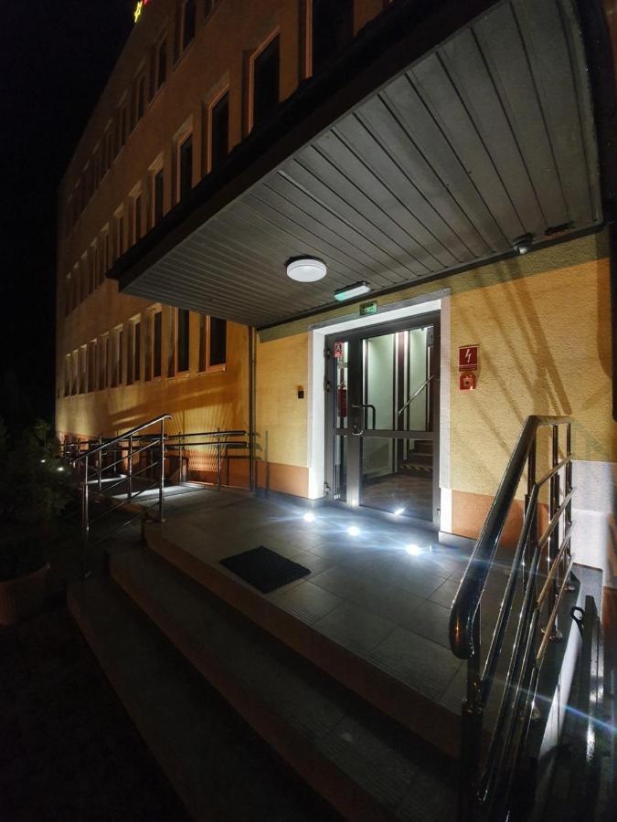 Lux Resort Krasnik Luaran gambar
