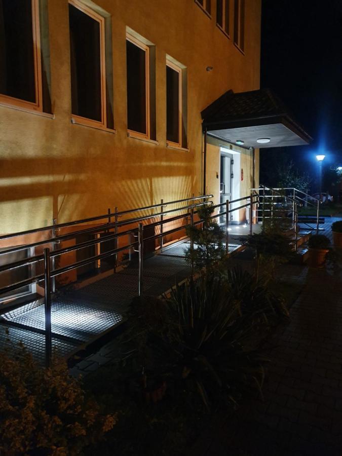Lux Resort Krasnik Luaran gambar
