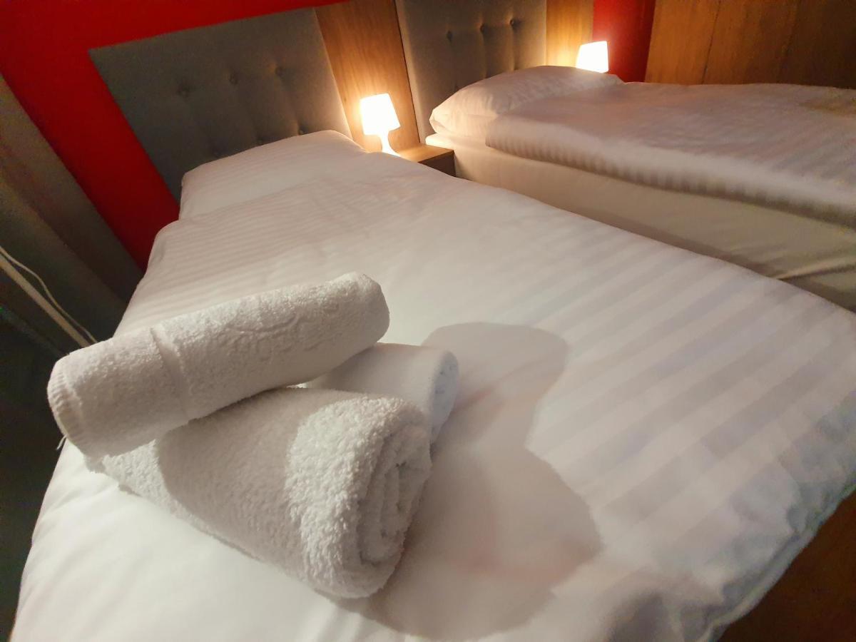 Lux Resort Krasnik Luaran gambar